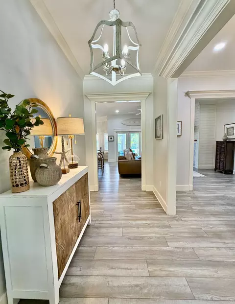 Entry Way - 22 Mango Ln, Freeport, FL 32439 photo 2 of 2