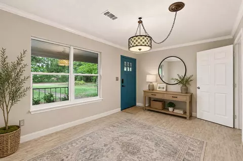 Entry Way - 3174 Earl Kennedy Rd, Crestview, FL 32539 photo 2 of 2