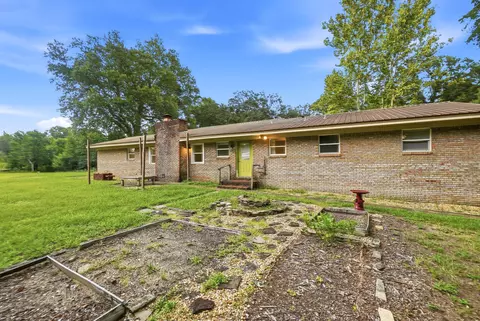 Exterior - 3174 Earl Kennedy Rd, Crestview, FL 32539 photo 8 of 14