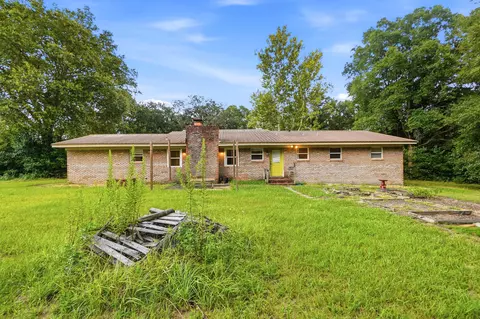 Exterior - 3174 Earl Kennedy Rd, Crestview, FL 32539 photo 9 of 14