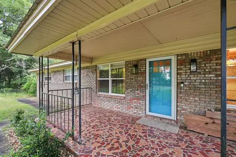 Exterior - 3174 Earl Kennedy Rd, Crestview, FL 32539 photo 5 of 14