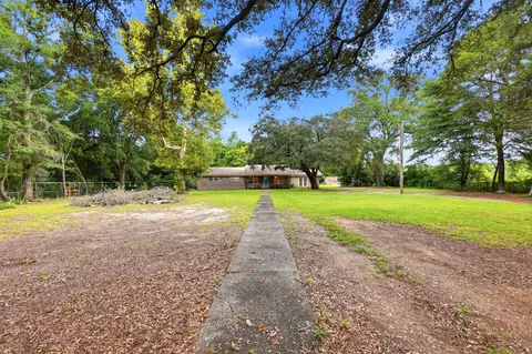 Exterior - 3174 Earl Kennedy Rd, Crestview, FL 32539 photo 2 of 14