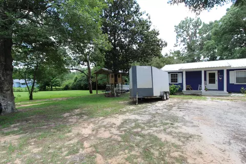 Exterior - 2592 Kingston Rd, Crestview, FL 32536 photo 4 of 23