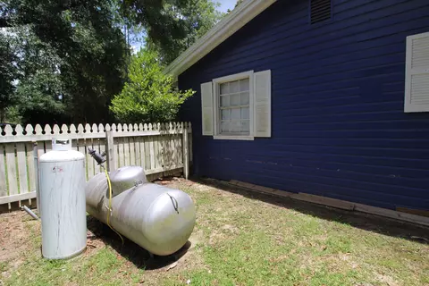 Exterior - 2592 Kingston Rd, Crestview, FL 32536 photo 11 of 23