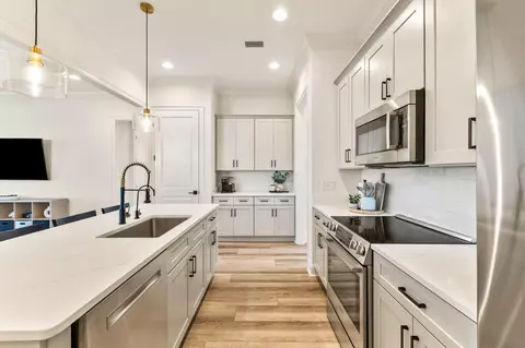 Kitchen - 120 Suwannee Dr, Inlet Beach, FL 32461 photo 4 of 7
