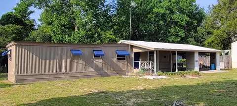 33 W Oleander Ave, Mossy Head, FL 32434
