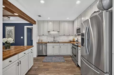 Kitchen - 403 Spring Ln, Destin, FL 32541 photo 1 of 3