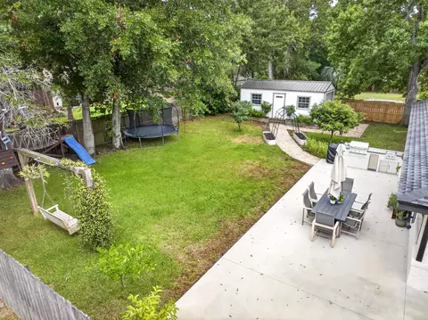 Exterior - 403 Spring Ln, Destin, FL 32541 photo 2 of 14