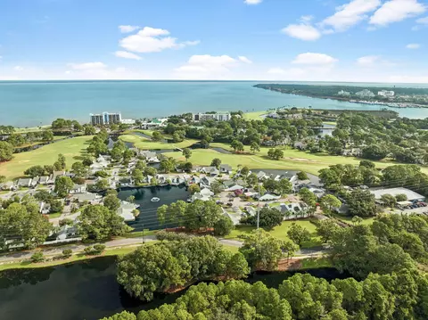 View/Area - 457 Linkside Pl, Miramar Beach, FL 32550 photo 5 of 6