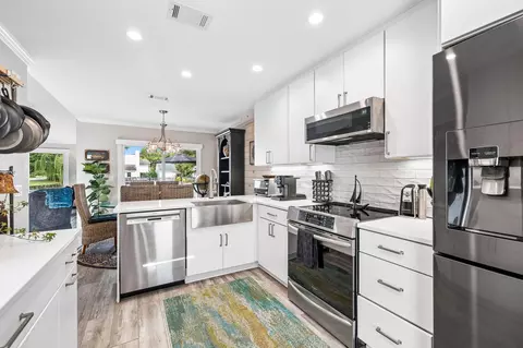 Kitchen - 457 Linkside Pl, Miramar Beach, FL 32550 photo 3 of 6