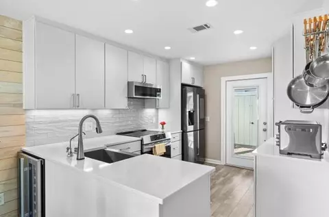 Kitchen - 457 Linkside Pl, Miramar Beach, FL 32550 photo 2 of 6