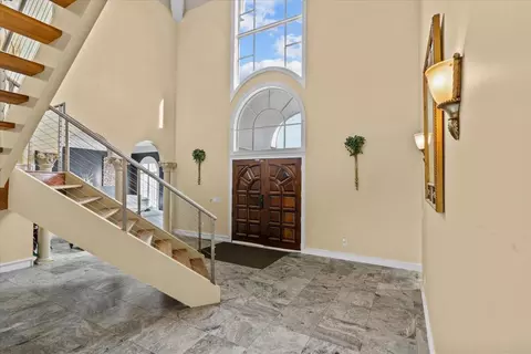 Entry Way - 200 Asphodel Dr, Dothan, AL 36303 photo 3 of 14