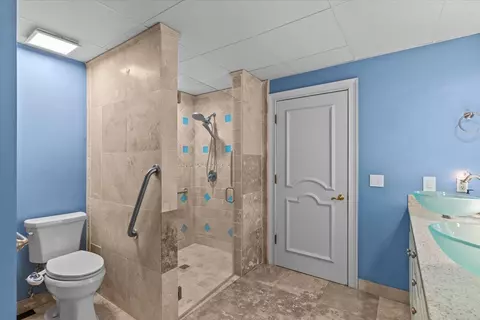 Bath - 200 Asphodel Dr, Dothan, AL 36303 photo 8 of 13