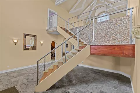 Entry Way - 200 Asphodel Dr, Dothan, AL 36303 photo 2 of 14