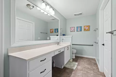 Bath - 5570 Mount Olive Rd, Crestview, FL 32539 photo 2 of 3