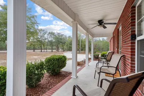 Exterior - 5570 Mount Olive Rd, Crestview, FL 32539 photo 4 of 8