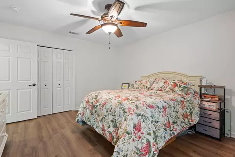 Bedroom - 5570 Mount Olive Rd, Crestview, FL 32539 photo 8 of 8