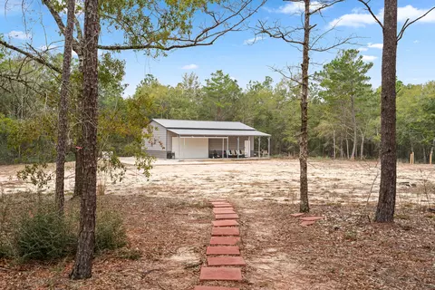 Exterior - 5570 Mount Olive Rd, Crestview, FL 32539 photo 7 of 8