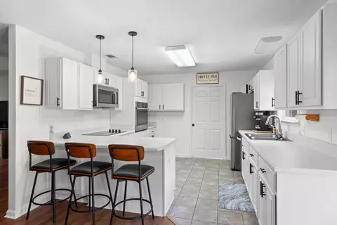Kitchen - 5570 Mount Olive Rd, Crestview, FL 32539 photo 1 of 7