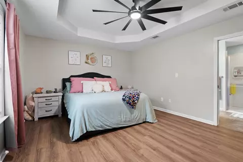 Bedroom - 5570 Mount Olive Rd, Crestview, FL 32539 photo 2 of 8
