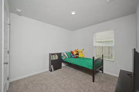 Bedroom - 615 Champ Trl, Crestview, FL 32539 photo 4 of 7