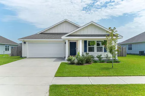 Exterior - 615 Champ Trl, Crestview, FL 32539 photo 1 of 9