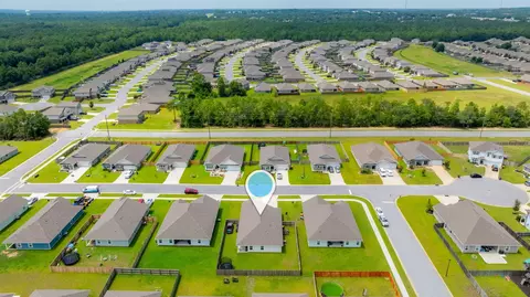 View/Area - 615 Champ Trl, Crestview, FL 32539 photo 6 of 8