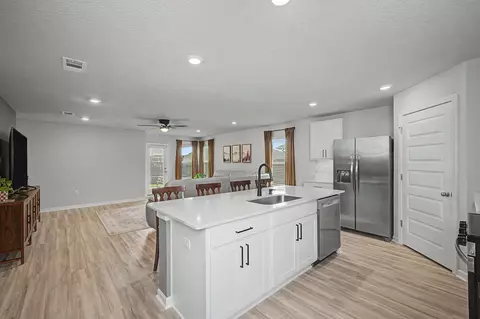 Kitchen - 615 Champ Trl, Crestview, FL 32539 photo 2 of 4