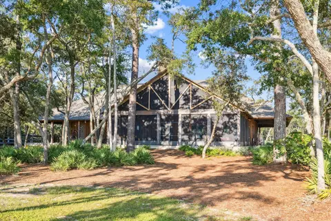 Exterior - 48 Sarona St, Freeport, FL 32439 photo 3 of 4