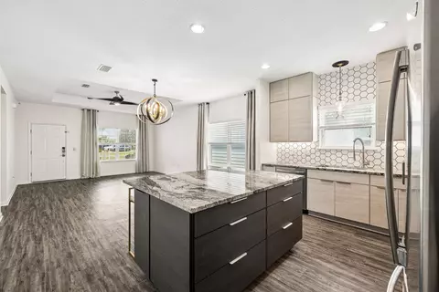 Kitchen - 48 Sarona St, Freeport, FL 32439 photo 5 of 5