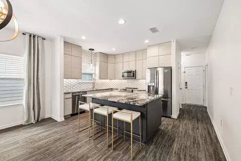 Kitchen - 48 Sarona St, Freeport, FL 32439 photo 4 of 5