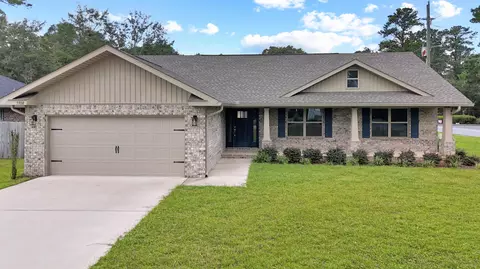 Exterior - 5908 Silvercrest Blvd, Crestview, FL 32536 photo 10 of 10