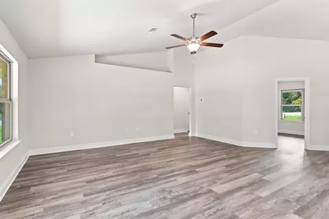 Living - 5908 Silvercrest Blvd, Crestview, FL 32536 photo 5 of 5