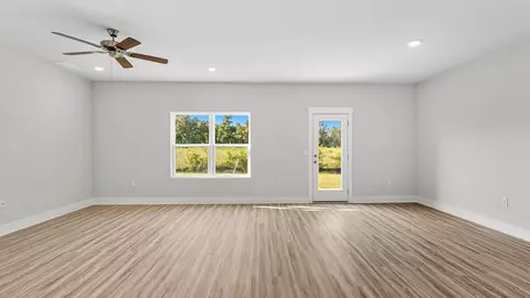 Living - 5908 Tripletail Dr, Milton, FL 32583 photo 3 of 6