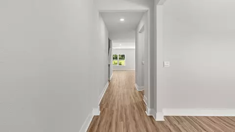 Entry Way - 5880 Tripletail Dr, Milton, FL 32583 photo 2 of 8