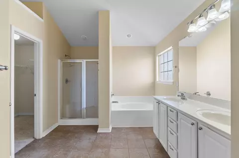 Bath - 504 Boulder St, Crestview, FL 32536 photo 3 of 4