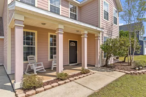 Exterior - 504 Boulder St, Crestview, FL 32536 photo 3 of 6