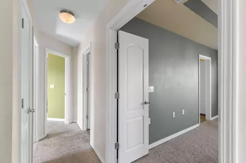 Entry Way - 504 Boulder St, Crestview, FL 32536 photo 5 of 9