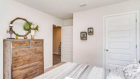 Bedroom - 6583 Stonefly Dr, Milton, FL 32583 photo 5 of 10