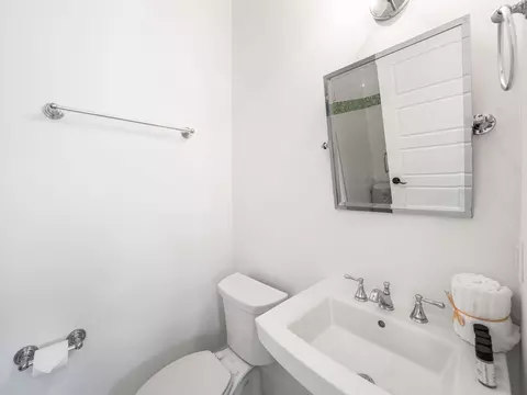 Bath - 35 Shore Bridge Cir, Watersound, FL 32461 photo 4 of 6