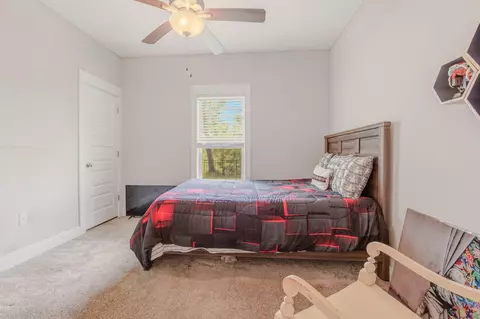 Bedroom - 559 Coastal Breeze Dr, Freeport, FL 32439 photo 4 of 7