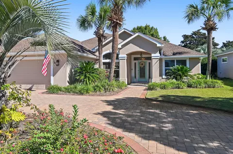Exterior - 285 Tequesta Dr, Destin, FL 32541 photo 7 of 8