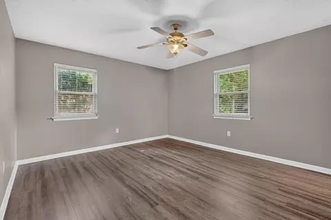 Bedroom - 30 Walnut Ave, Shalimar, FL 32579 photo 6 of 8