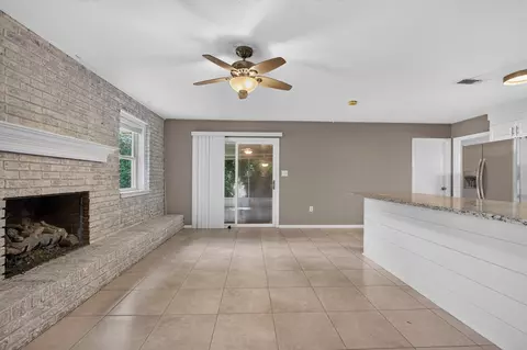 Living - 30 Walnut Ave, Shalimar, FL 32579 photo 4 of 6