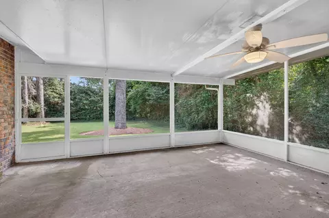 Exterior - 30 Walnut Ave, Shalimar, FL 32579 photo 9 of 17