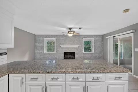 Other - 30 Walnut Ave, Shalimar, FL 32579 photo 4 of 6