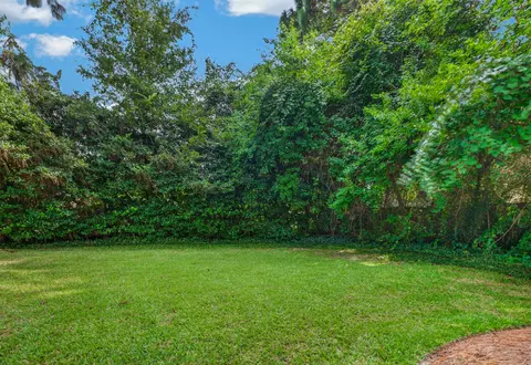 Exterior - 30 Walnut Ave, Shalimar, FL 32579 photo 13 of 17