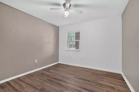 Bedroom - 30 Walnut Ave, Shalimar, FL 32579 photo 3 of 8