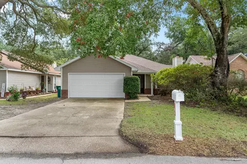 Exterior - 188 Wright Cir, Niceville, FL 32578 photo 10 of 13