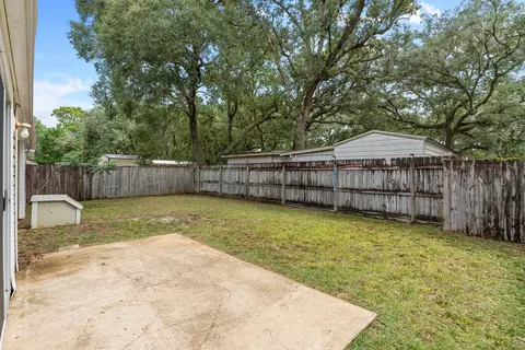 Exterior - 188 Wright Cir, Niceville, FL 32578 photo 1 of 13